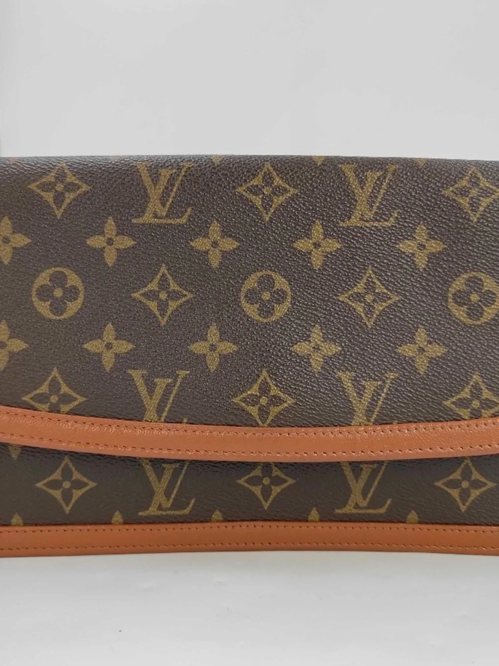 Louis Vuitton Monogram Pochette Dame Clutch with Tan Leather Trim